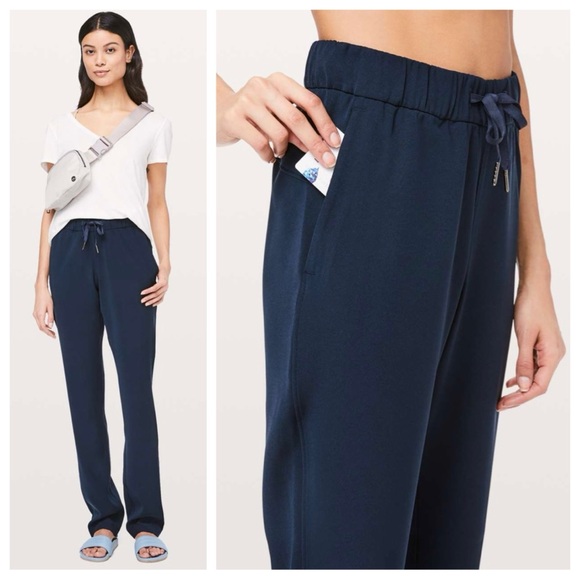 Lululemon On The Fly Pant Woven Tall 33" Inseam True Navy size 14 Tall - Picture 2 of 12